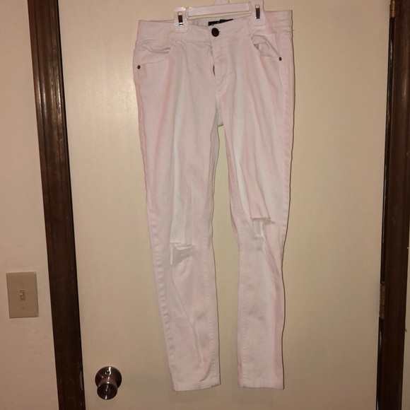 white jeans - Picture 1 of 2